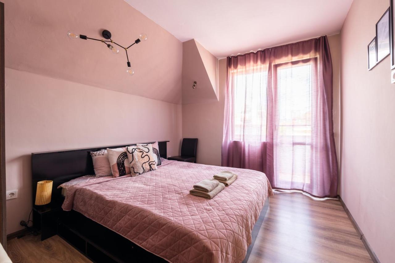 Quiet & Modern Maisonette Warna Exterior foto